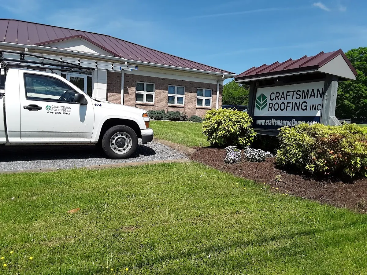 Quality Gutter & Downspout Repair by experienced craftsmen in Woodbridge Oaks